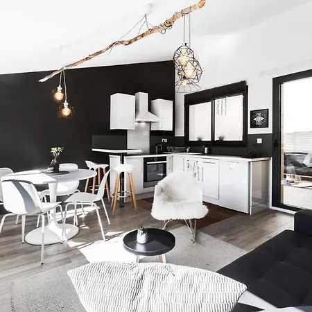 Chaleureux T2 Centre Au Calme Et Patio *