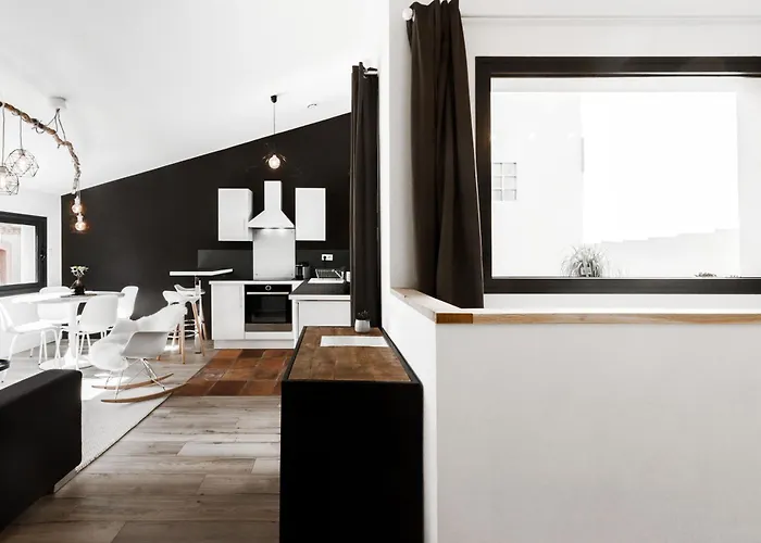 Chaleureux T2 Centre Au Calme Et Patio 아파트