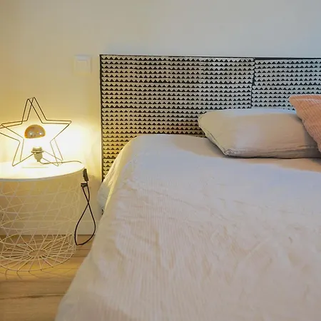 Chaleureux T2 Centre Au Calme Et Patio Apartment